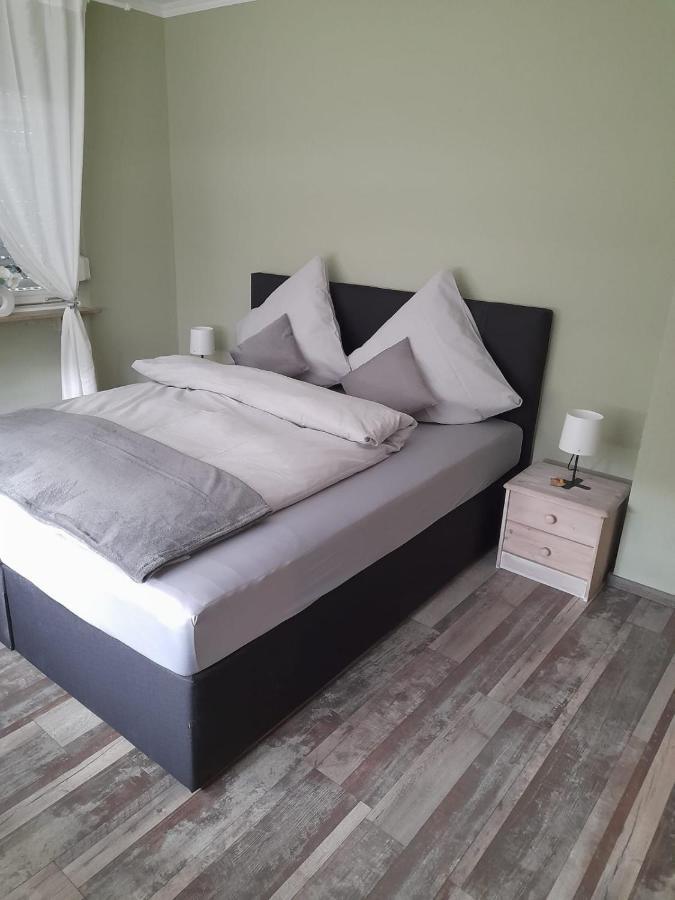 Ferienwohnung Pickel Kottenheim Екстериор снимка